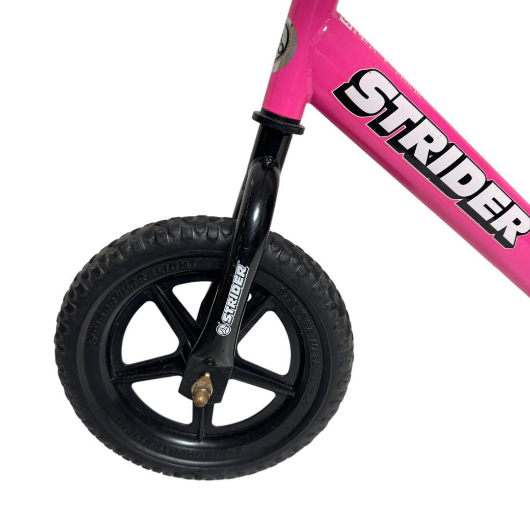 大人気　STRIDER ストライダー　ST-4