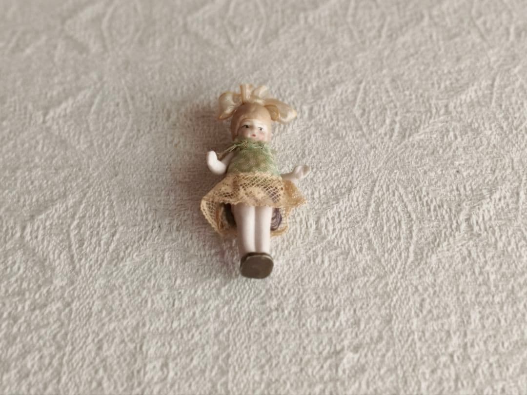 * antique doll ୨୧ ジャーマン ビスクドール 可愛い 赤ちゃん
