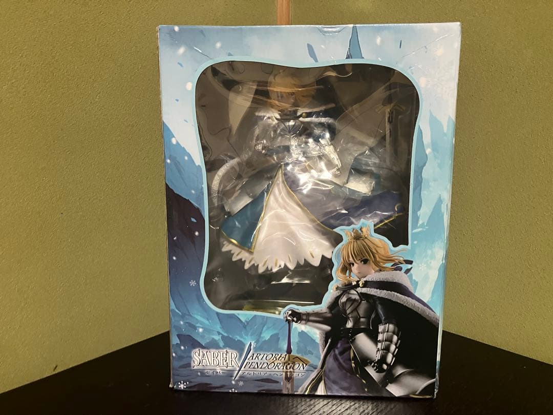 Fate セイバー　アルトリア・ペンドラゴン　高さ27cm 海外フィギュア