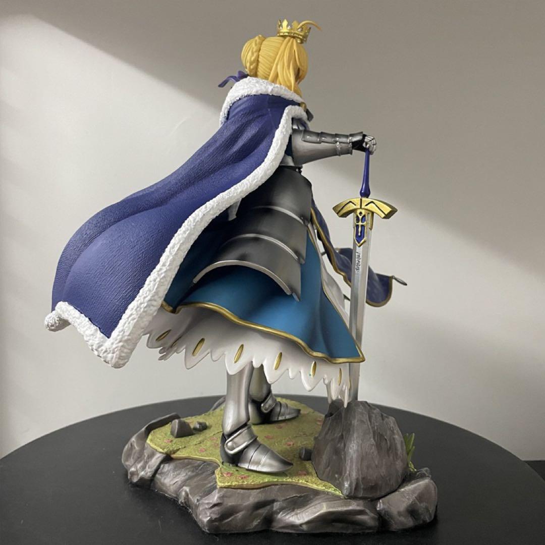 Fate セイバー　アルトリア・ペンドラゴン　高さ27cm 海外フィギュア