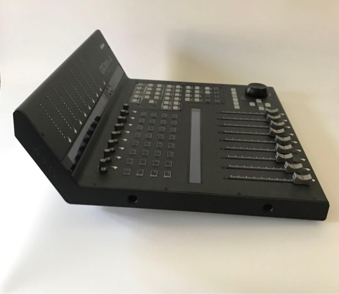 iCON DIGITAL QCON PRO X DAWフィジカルコントローラー