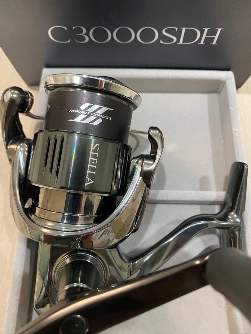【極美品】シマノ ステラ C3000SDH