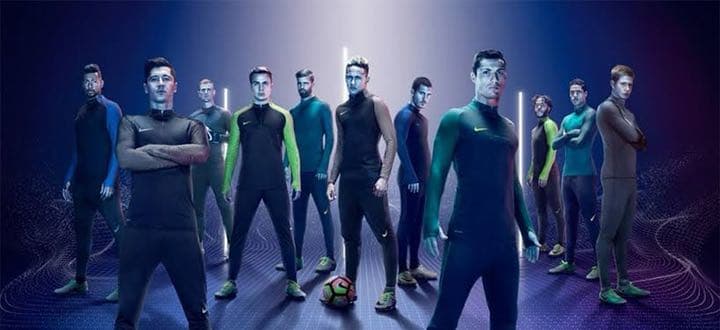 NIKE ナイキ サッカー フットサル エアロスイフト  トレーニングウェア