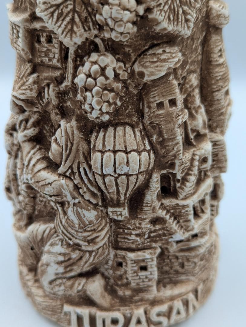 トルコ世界遺産カッパドキア彫刻ワイン中味入り未開封高さ20cm直径8cm