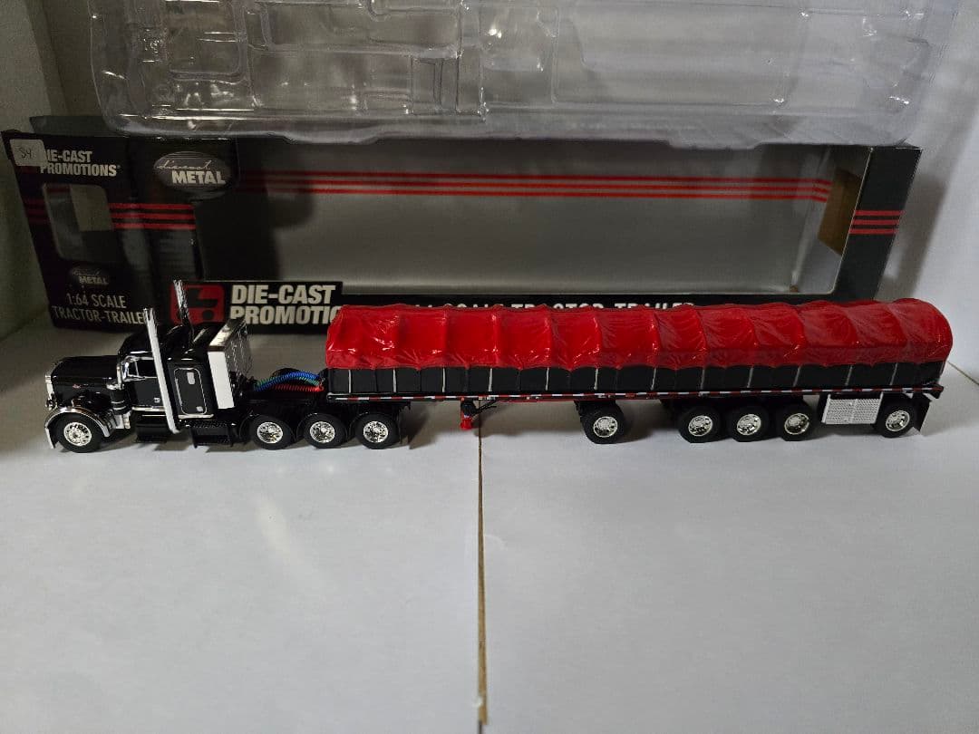 ミニカー DCP 1/64 Peterbilt 379 CoverWagon