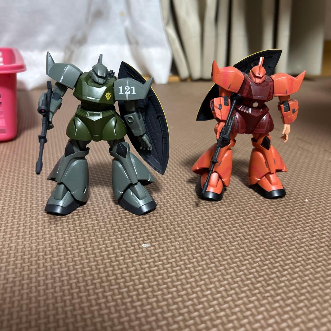ガンダム　フィギュア10体セット　外箱なし　保管ケース付き