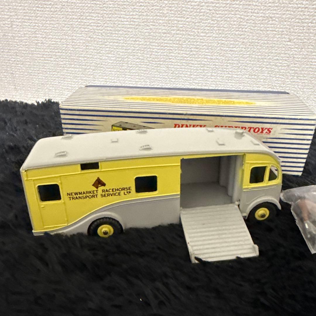 ミニカー DINKY SUPERTOYS 979 RACEHORSE TRANSPORT