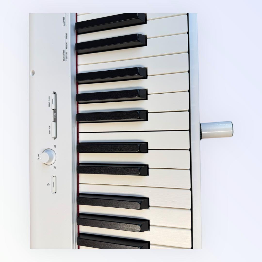 【美品】2022年式　casio cdp-s110 ホワイト　箱・付属品完備