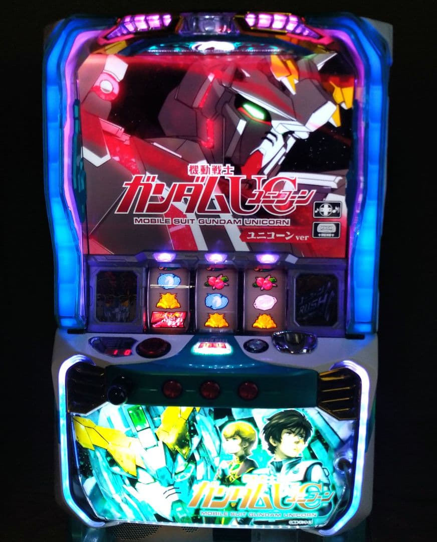 パチスロ　実機　機動戦士ガンダムユニコーン　UC 　メダル約730枚付き