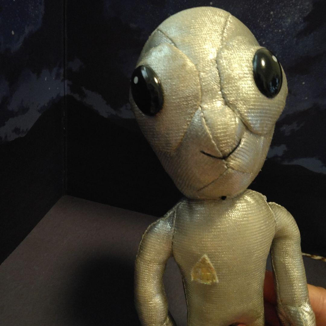 宇宙人の人形