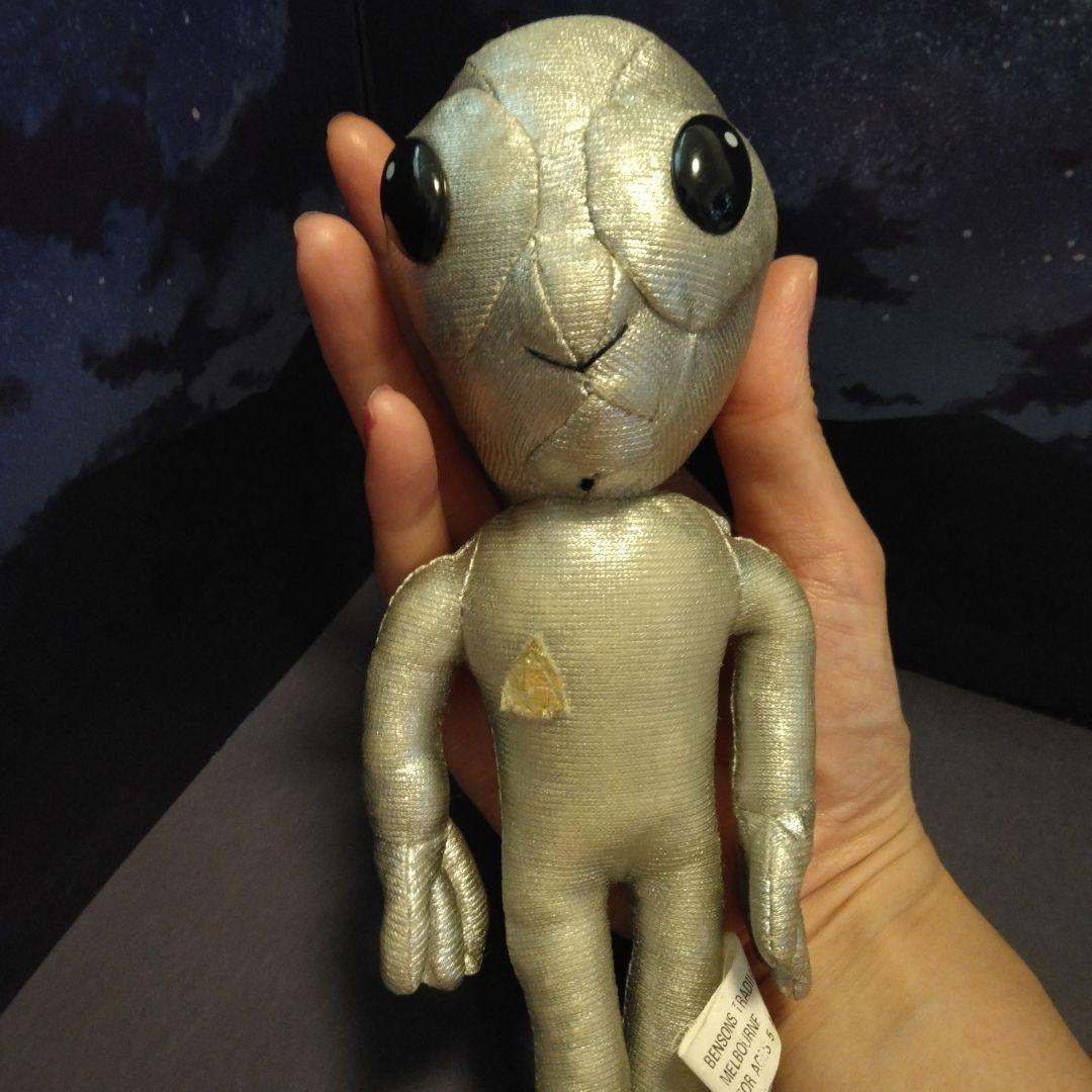 宇宙人の人形