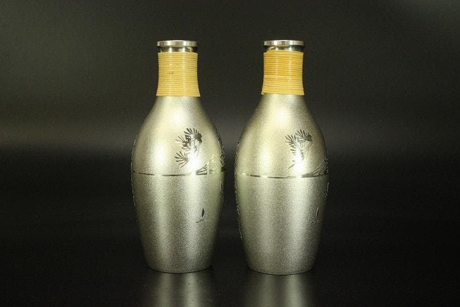 薩摩錫器 徳利 盃 さつま朝日堂 記念品 木箱付(メ1134)