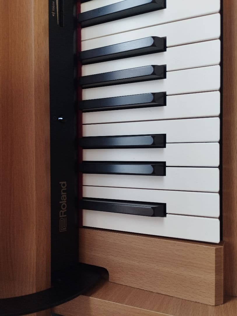 Roland DP603 電子ピアノ ナチュラルウッド 【椅子別】