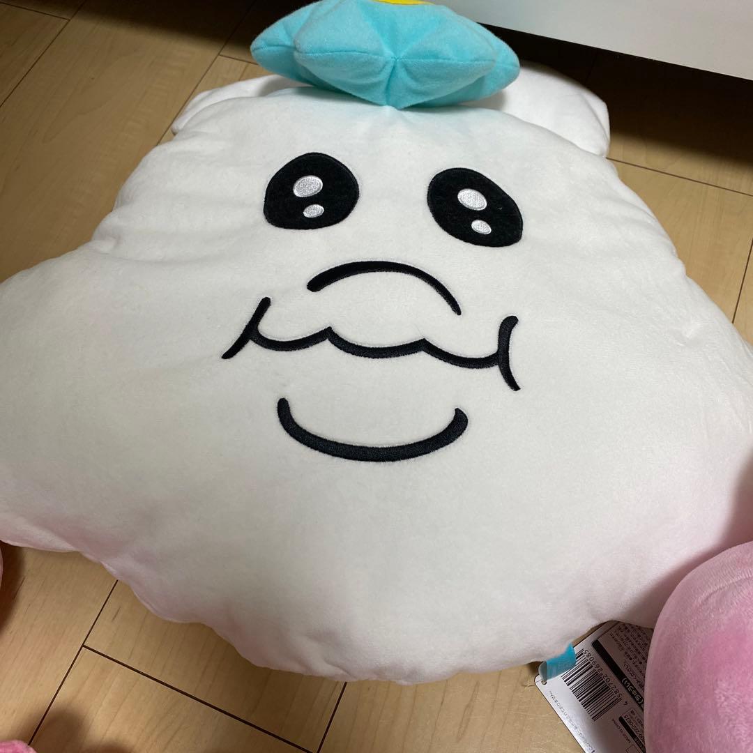 おぱんちゅうさぎ　ぬいぐるみ　クッション