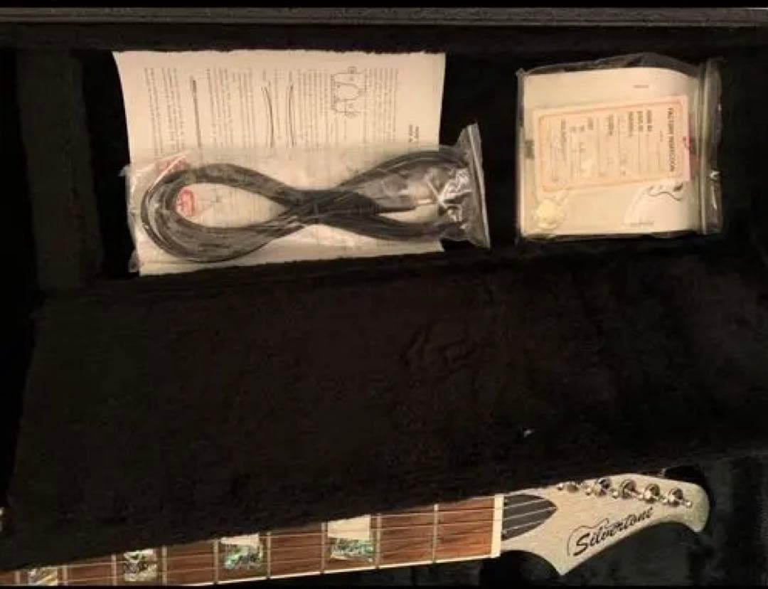 ギター silver tone ps ap 4 kiss paul stanley
