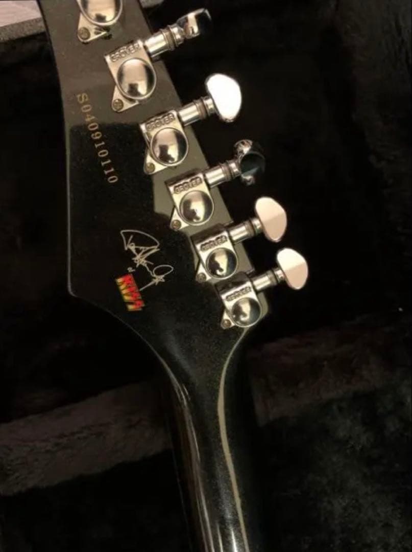ギター silver tone ps ap 4 kiss paul stanley