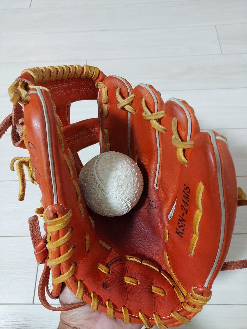 スラッガー軟式グローブ　野球　ミズノ　SSK　ZETT　UNDER ARMOUR