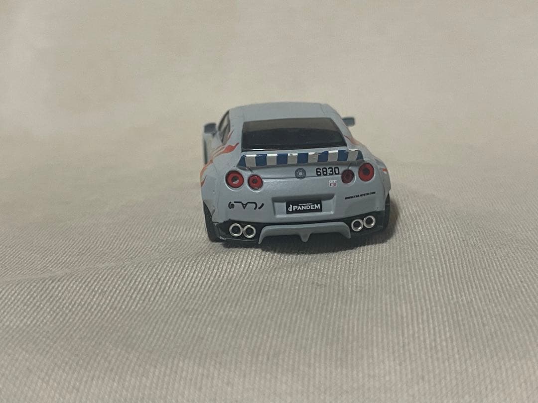 MINI GT 日産 GT-R ROCAF Malataw Fighter#99