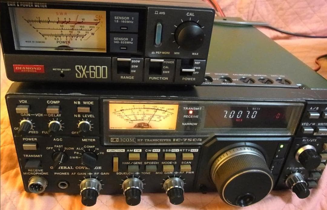 IC-750A HFトランシーバー 100W　オールモード　動作品