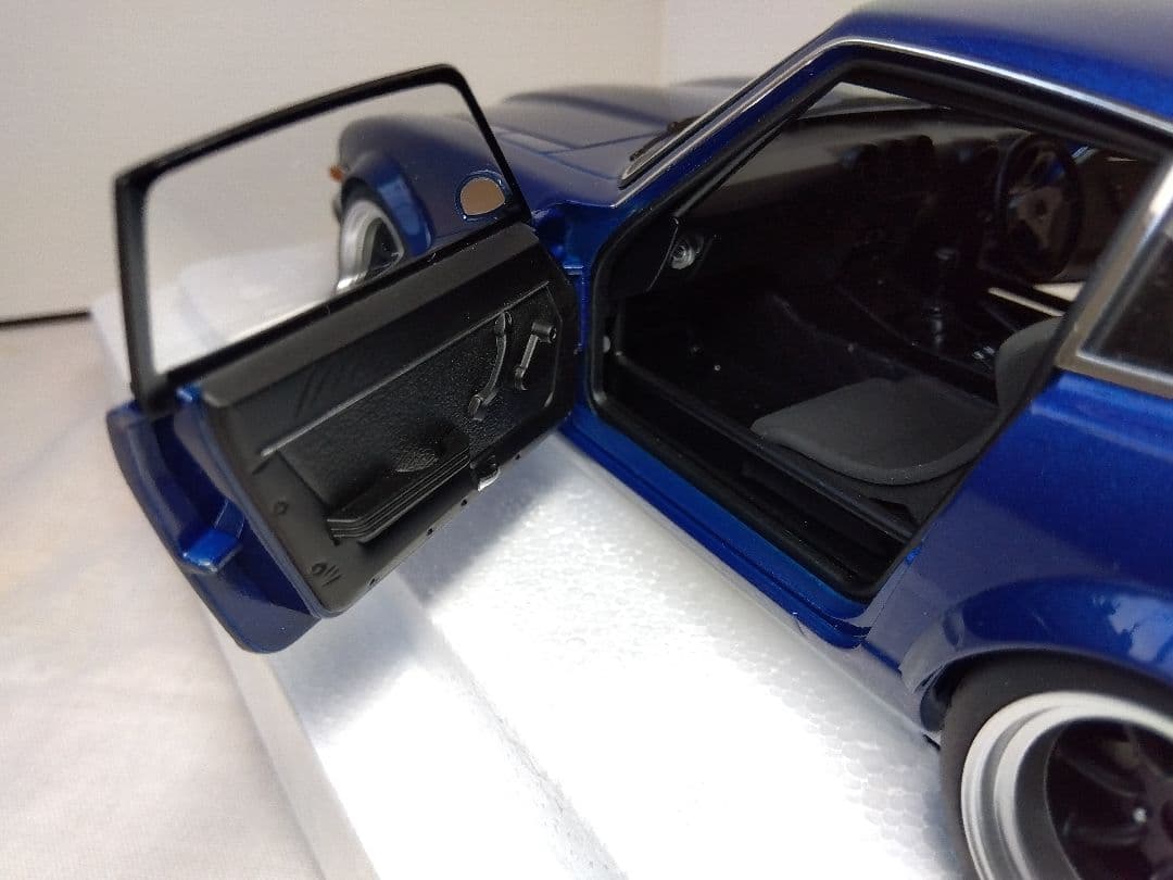 424　オートアート　湾岸ミッドナイト　日産　フェアレディＺ　悪魔のZ　30周年