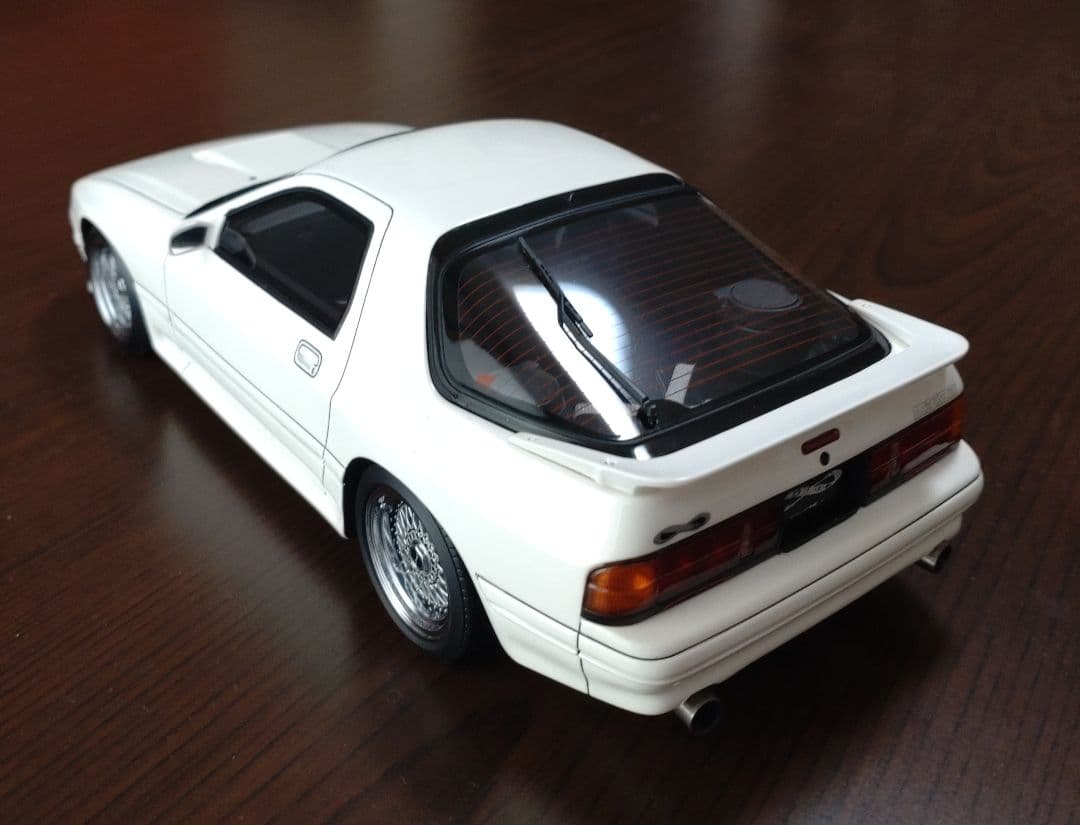 イグニッションモデル RX-7 FC3S 1/18 ホワイト