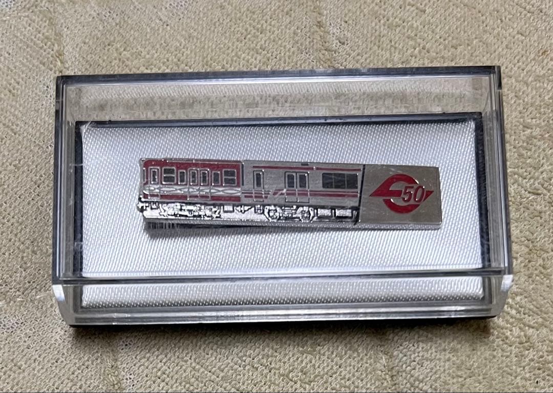 帽子　ネクタイピン
