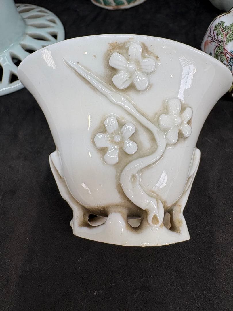 清時代唐時代徳化窯博古圖紋様 磁器大花瓶 伝世品焼物 粉彩