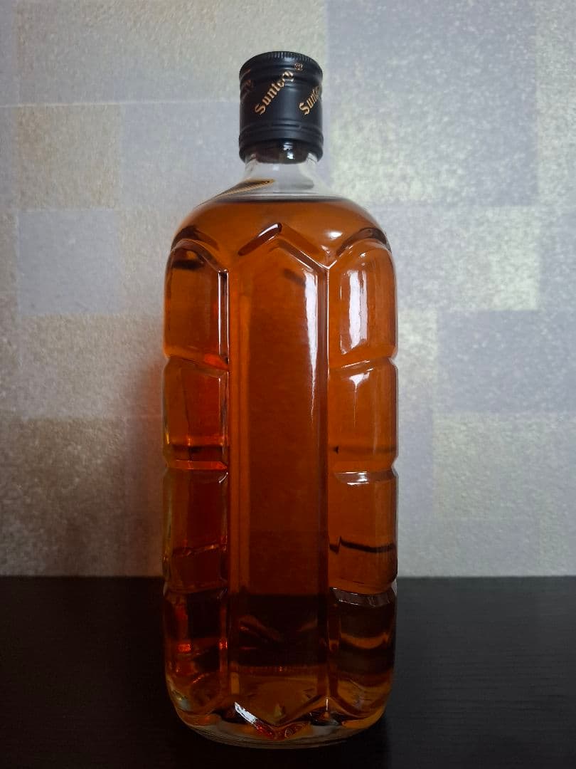 サントリー ウイスキー 黒角 味わい旨口 700ml 40%　ラスト　1本