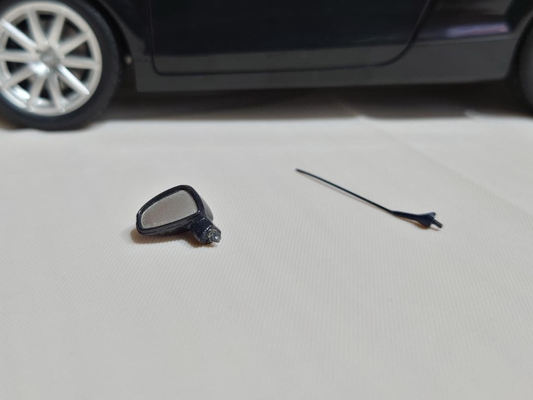 アウディ AUDI TT ROADSTER 2006 1/18