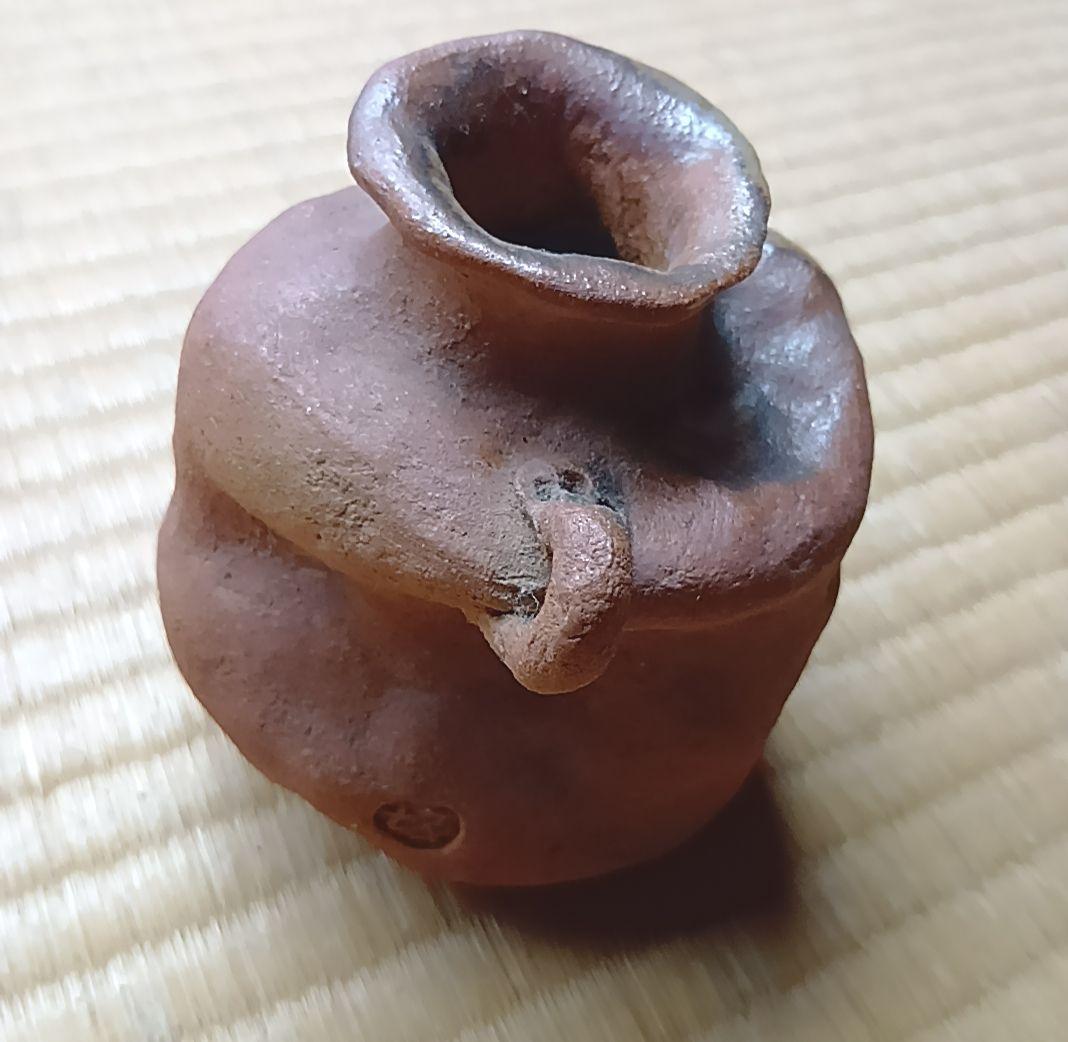 骨董品　徳利　花入　花瓶　異形　へこみ　落款【坂】　備前焼　信楽焼　陶芸