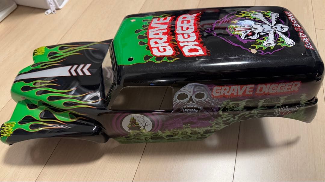 GRAVE DIGGER モンスタージャム　ラジコン　ボディ　HORIZON
