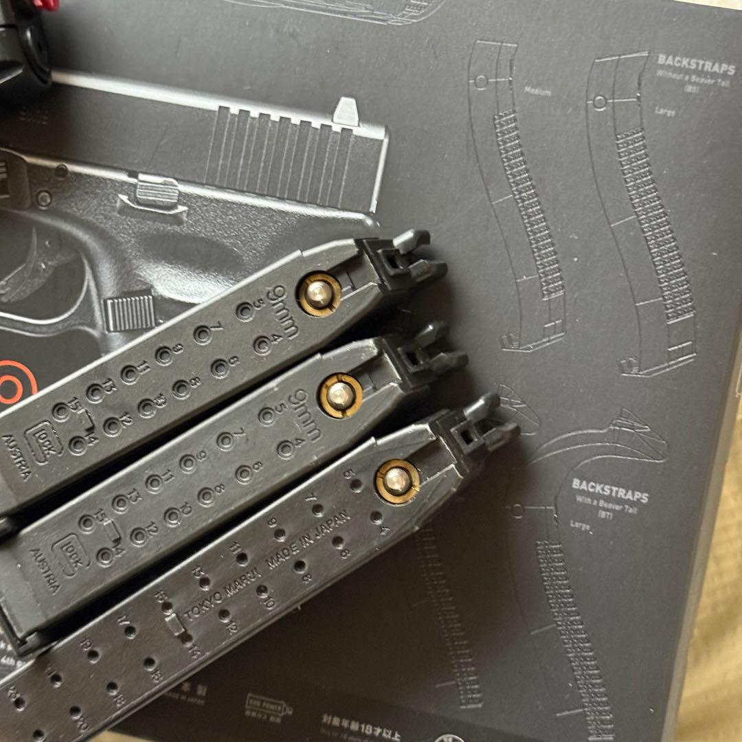 東京マルイ Glock 19 Gen 4 ガスブローバック　マガジン多数