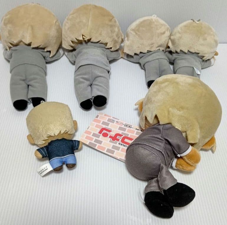 名探偵コナン　ぬいぐるみ　寝転び　マスコット　ボールチェーン　28点まとめ売り