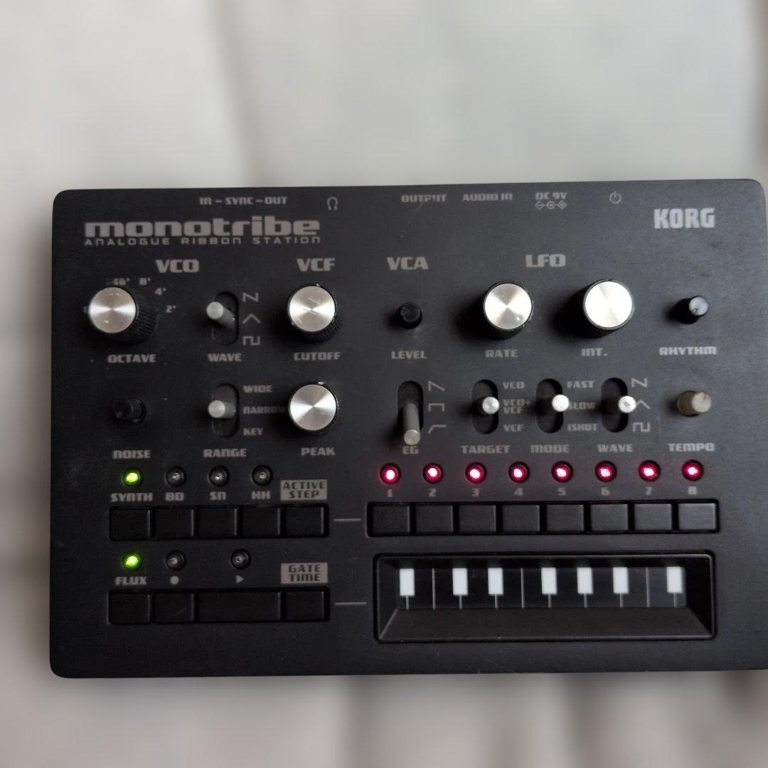 KORG monotribe アナログシンセサイザー　コルグモノトライブ