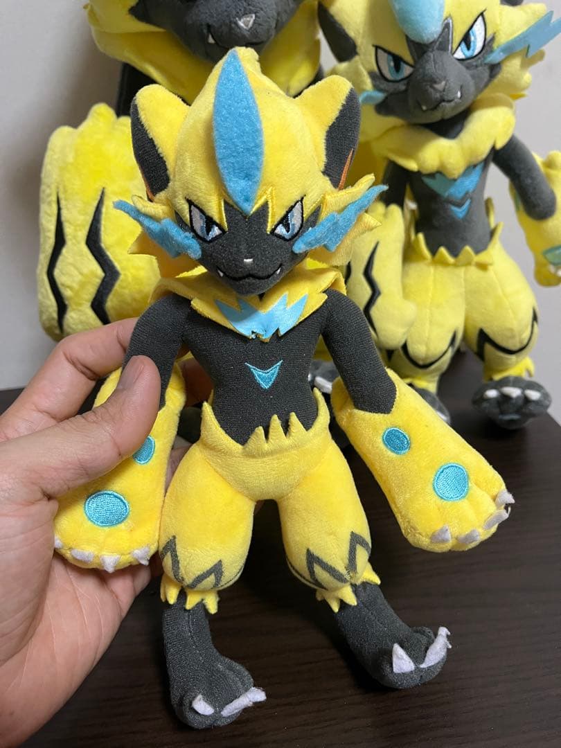 ポケモンぬいぐるみ　ゼラオラ 4点セット