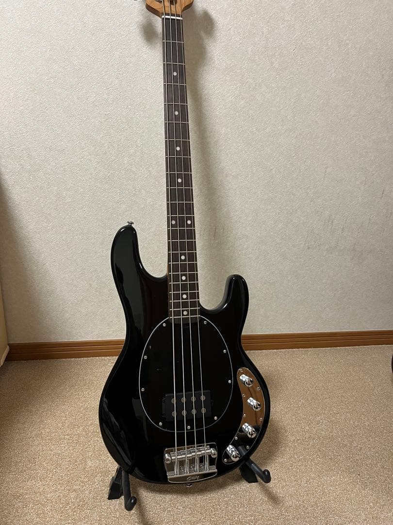 Sterling by Musicman Ray34 StingRay 4弦