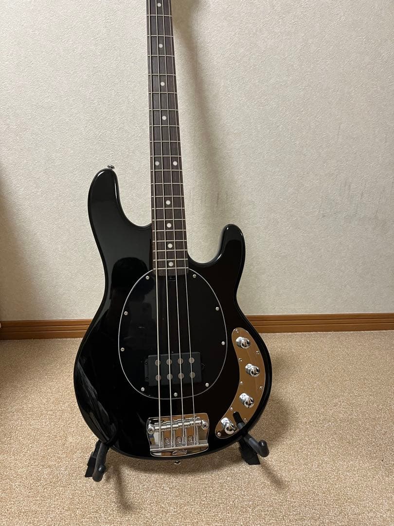 Sterling by Musicman Ray34 StingRay 4弦