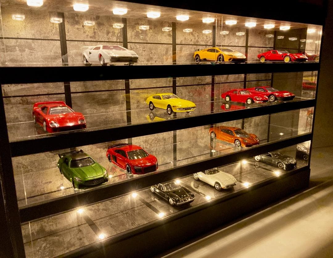 1/64展示40台可・エイジングウォール・4層式ディスプレーBOX/ネオジオラマ