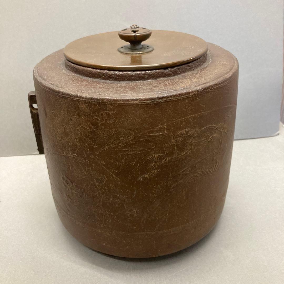 茶道具　筒形　釜(側面に扇　木や花の図柄)　姿形良　美品　共箱　S413KM2