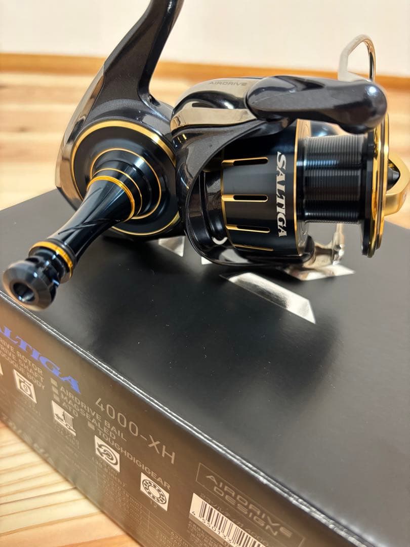 23ソルティガ 4000XH 超美品