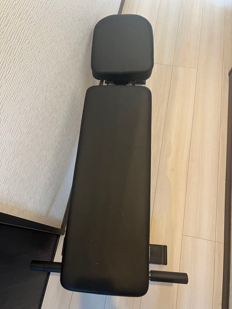 40キロダンベルとアジャスターベンチ