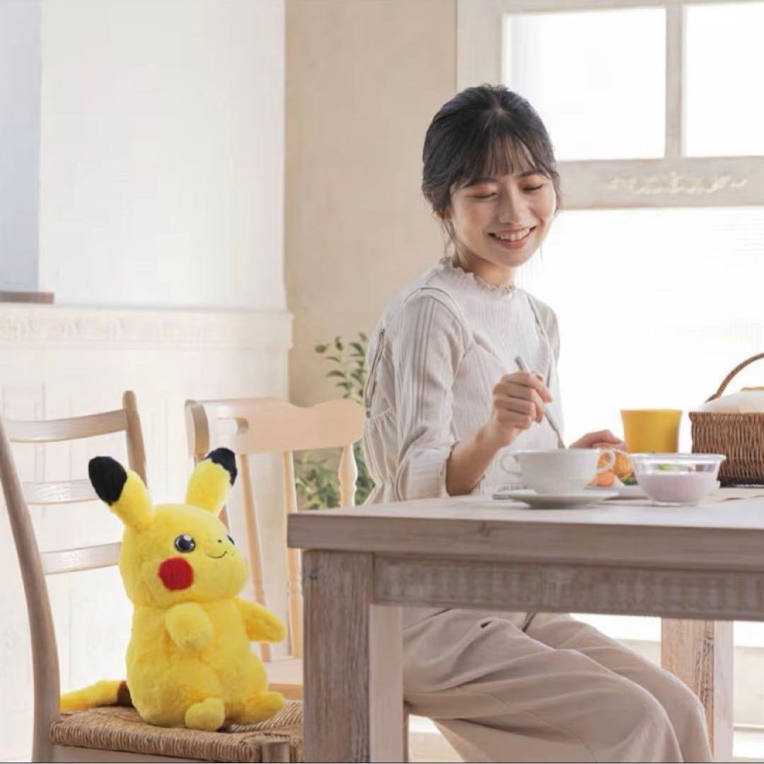 新品　品薄❗️おうちにポケモン ピカチュウ　TAKARA TOMY タカラトミー