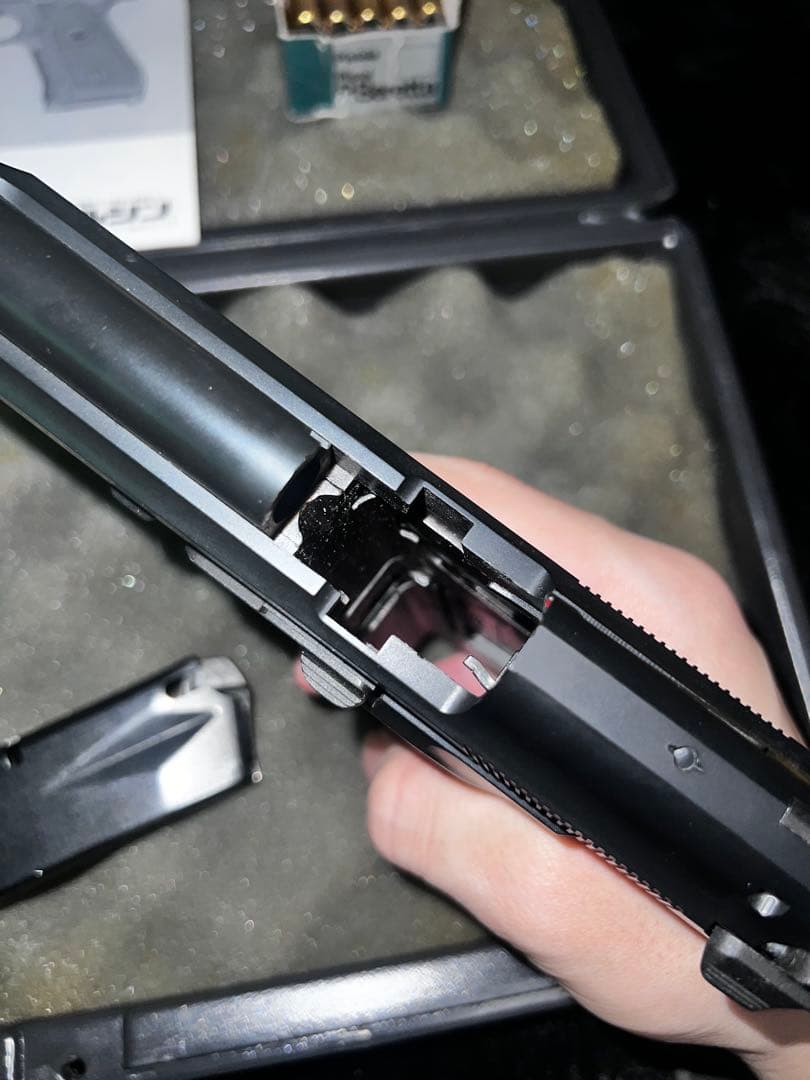 トイガン BERETTA M92F 9mm Semiautomatic Pistol