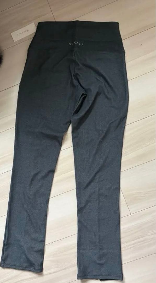 【新品】SUKALA リブデニムレギパンMネイビー