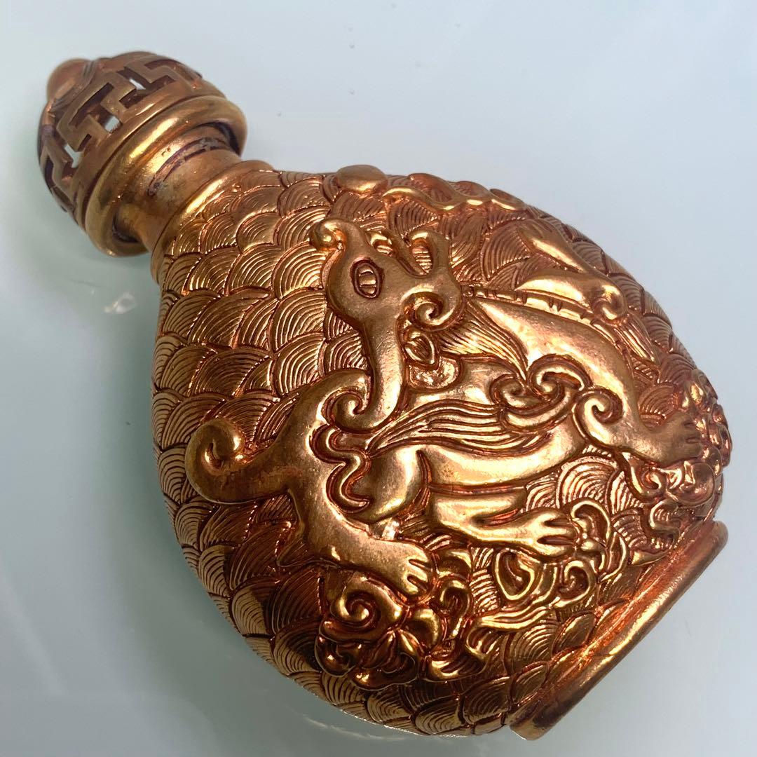 清国の鼻煙壺 鎏金宝瓶　金竜彫刻　時代物　アンティーク