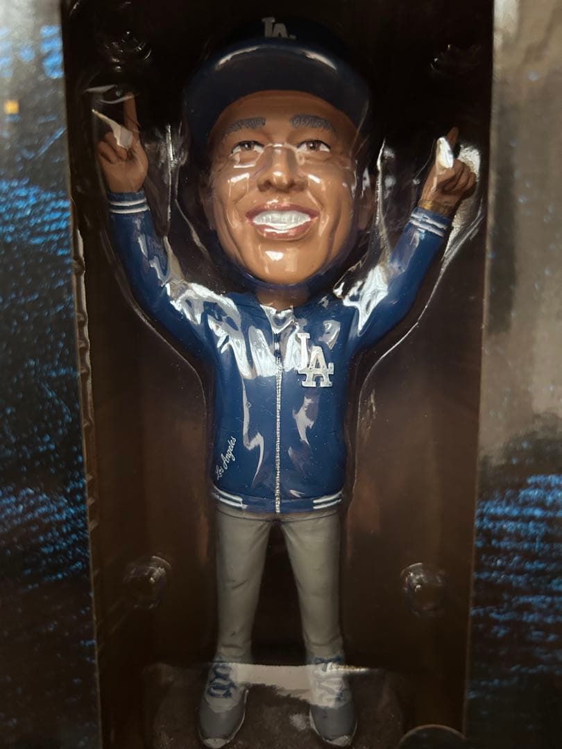 ドジャース ロバーツ監督　ボブルヘッド