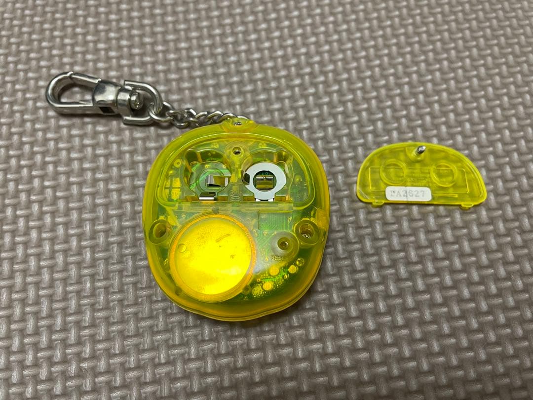 TIGER Giga Petsリトルマーメイド　たまごっち　系