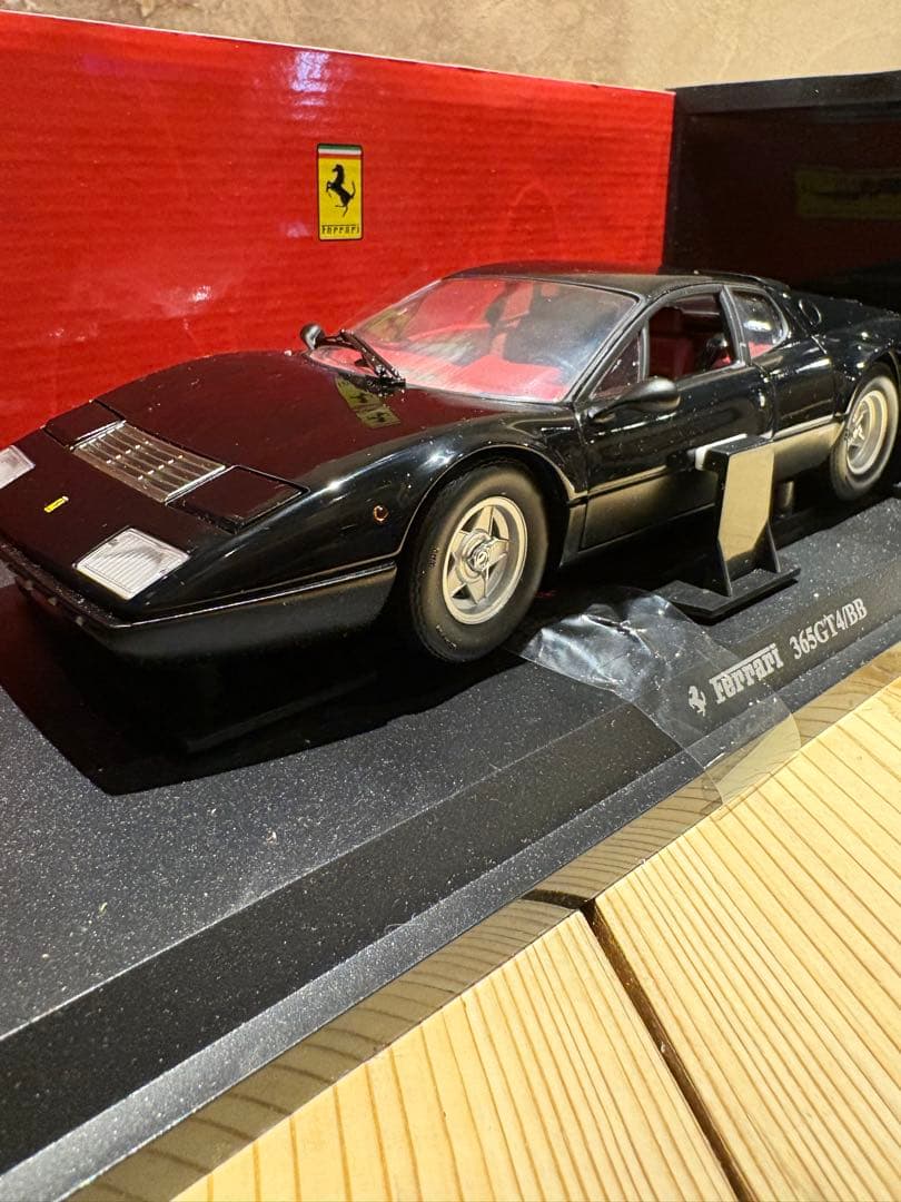 絶版京商 1/18フェラーリ365GT4/BB ブラック　外箱難あり