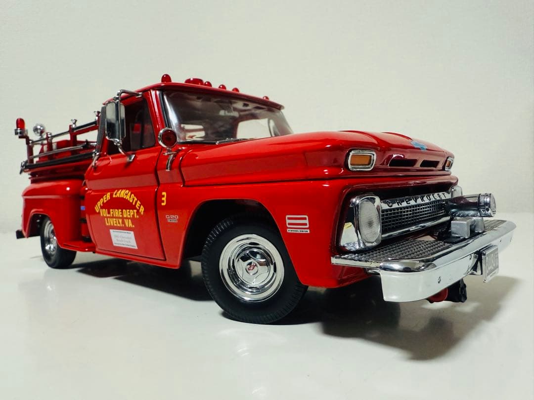 SunStarサンスター/'65 Chevyシボレー C-20 消防車 1/18
