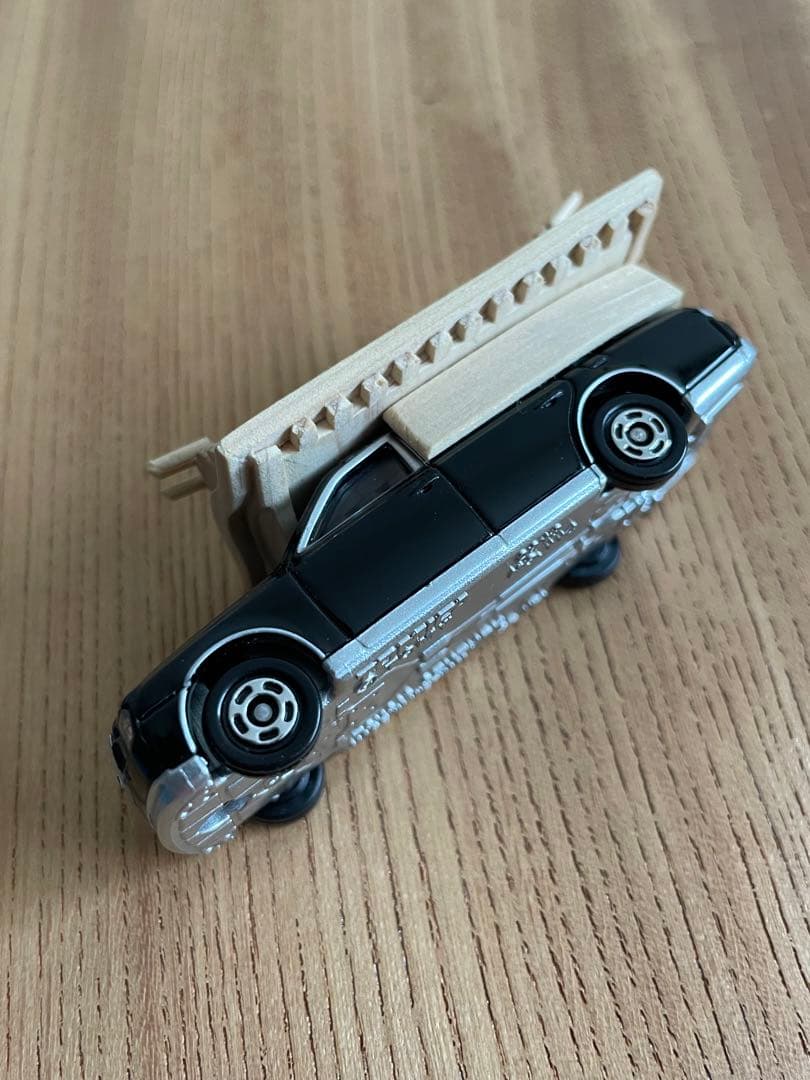 新品 114 トヨタ センチュリー 霊柩車 宮型 改造 木製 ミニカー トミカ